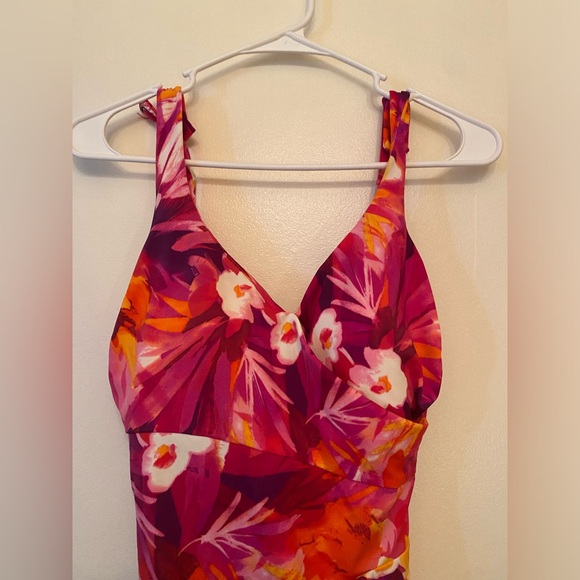 Maxine of Hollywood Floral One Piece Swimsuit - Size 10 - Picture 3 of 11